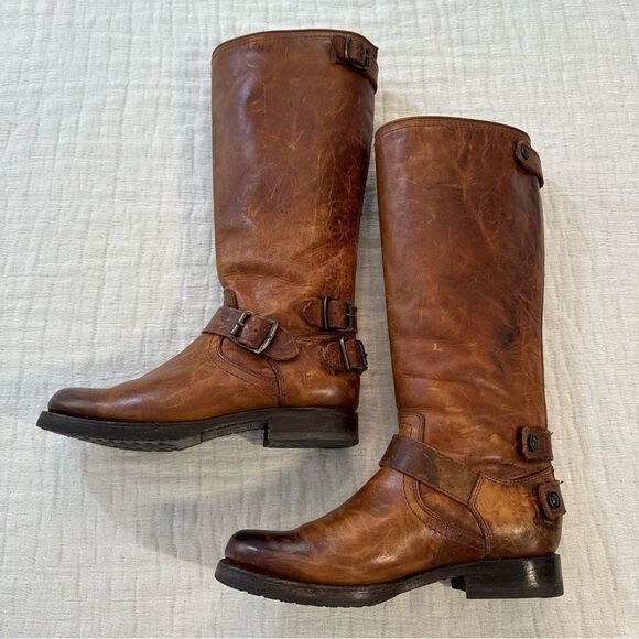 FRYE TALL BOOT VERONICA Back Zip DARK BROWN LEATHER ENGINEER CLASSIC Size 6 B - Picture 4 of 11